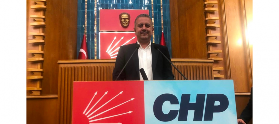 CHP Uşak Merkez İlçe Başkanı Ümit Akbel: “Çalışanların Geleceği Üzerinden Tasarruf Yapılamaz” - GÜNDEM - İnternetin Ajansı