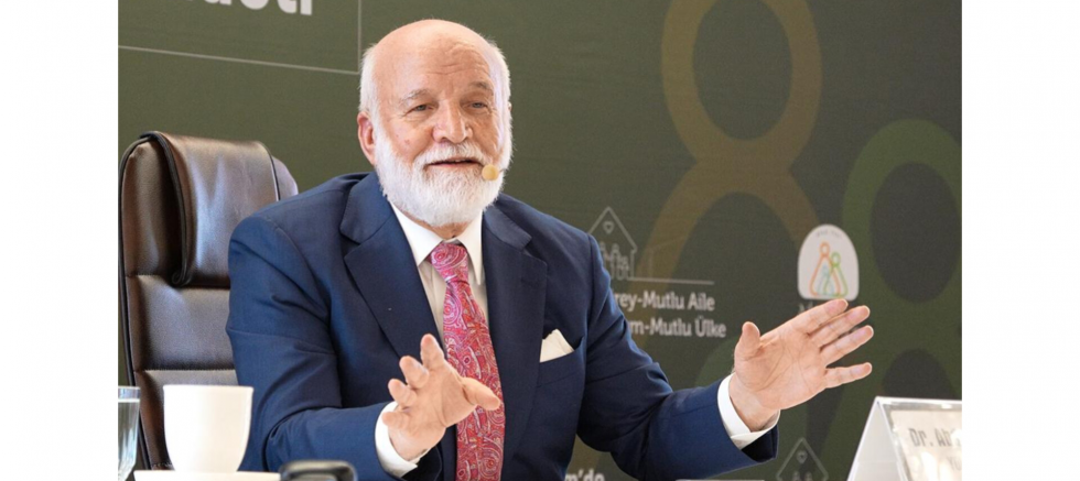 Fizik Yüksek Mühendisi, Mutasavvıf-Yazar Dr. Abdulcabbar Boran’dan 1 Mayıs Mesajı: “Emek, Sadece Alın Teri Değil; İnsanın Kendini İnşa Yolculuğudur” - GÜNDEM - İnternetin Ajansı